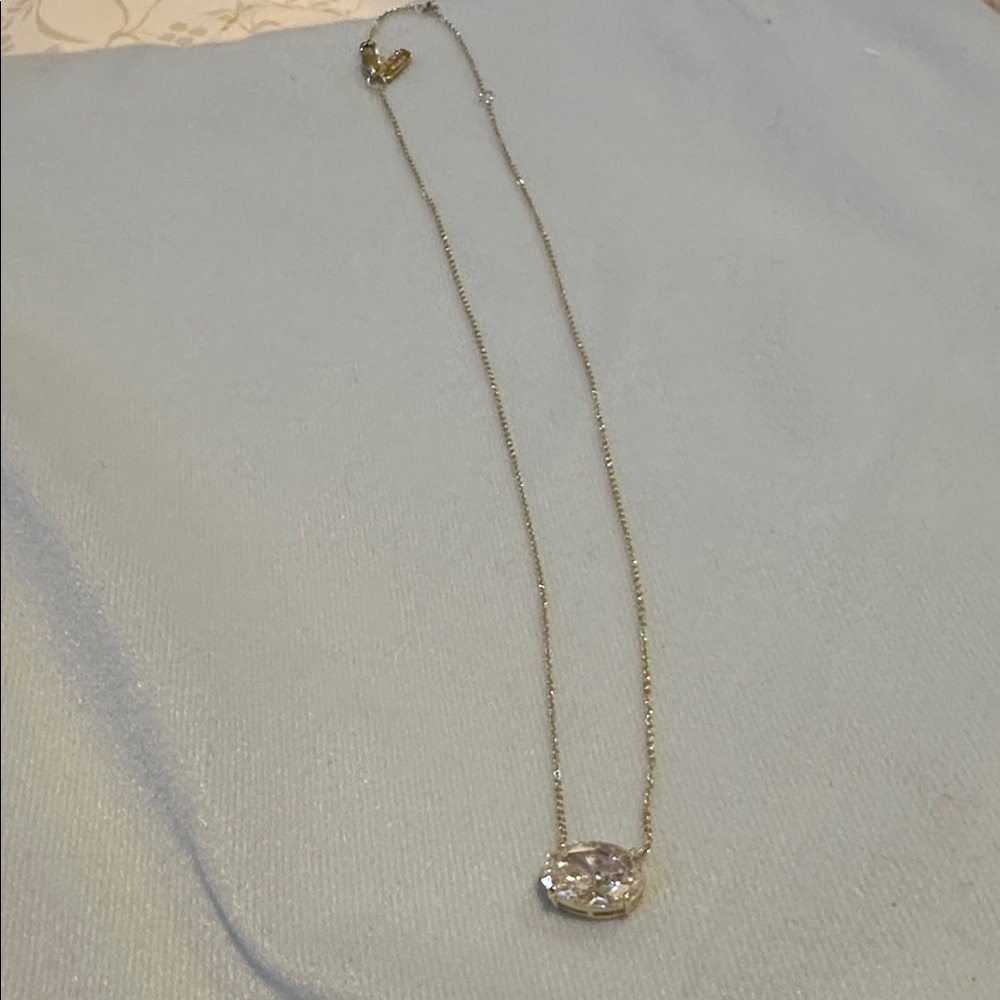 Melinda Marie “Hello Gorgeous”Elegant gold Necklace